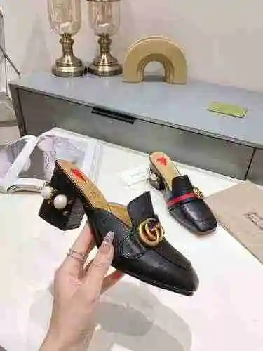 Zapatos de mujer GUCCI (algunos estilos de color tienen zapatos de hombre) Código: 0510B40 Talla: 35