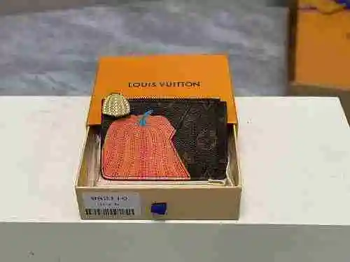 La bolsa para tarjetas adopta una réplica de lona original importada de alto nivel para la bolsa de 
