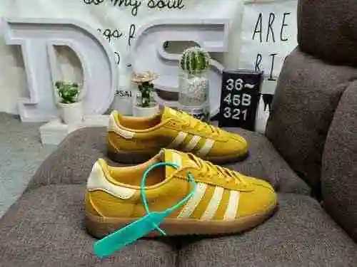 321D company level Adidas Bermuda END retro single item series retro sports board shoes are wrapped 