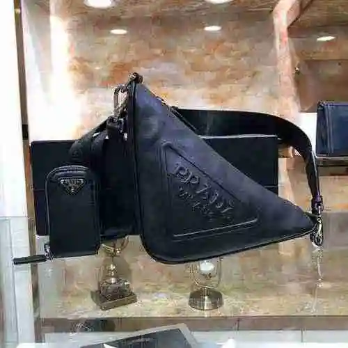 El bolso cruzado exclusivo para hombres está hecho de nailon original importado de primer nivel, ver