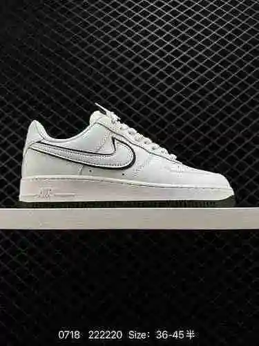 Auténtica zapatilla casual Nike Air Force Low Air Force One de caña baja. El rendimiento de amortigu