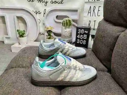 308DWales Bonner X Adidas Samba Co-branding retro sneakers Simple color matching with this year's ho