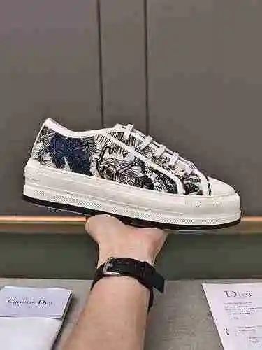 Código de pareja Dior: 0717B50 Talla: Mujer 35-39 (40 personalizado) Hombre 38-44 (45 personalizado)