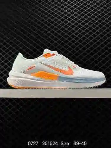 Las zapatillas para correr Nike Air Zoom Winflo Lunar cuentan con una malla mejorada y un diseño de 