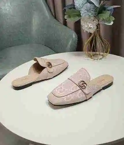 Zapatos de mujer GUCCI (algunos estilos de color tienen zapatos de hombre) Código: 0510B40 Talla: 35