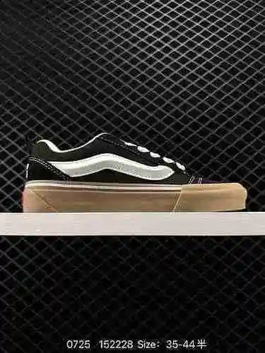 ¡Los 4 zapatos de pan de la marca conjunta VANS x Imran Potato Vance más fritos están aquí! El nuevo