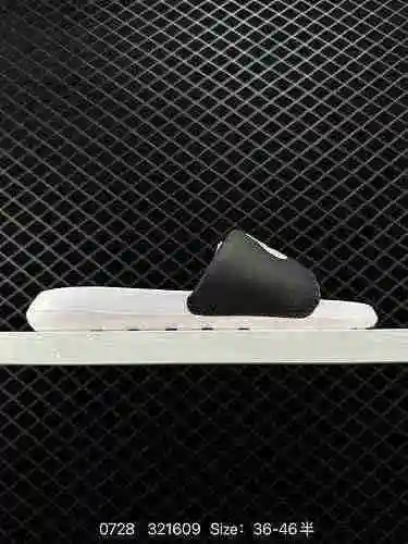 45 Pantuflas de playa de verano Nike Victori One Slide CN9677-6 Talla: 36 36.5 37.5 38 38.5 39 4 4.5