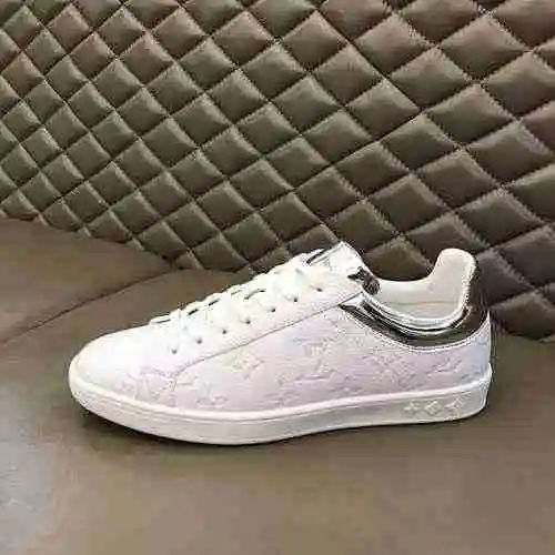 Zapato LV Hombre Código: 0520B30 Talla: 38-44 LV Zapato Hombre Código: 0520B30 Talla: 38-44
