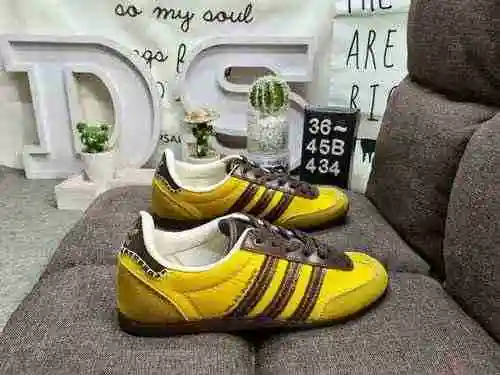 434D retro avant-garde has already taken over, with the British designer brand Wales Bonner x Adidas