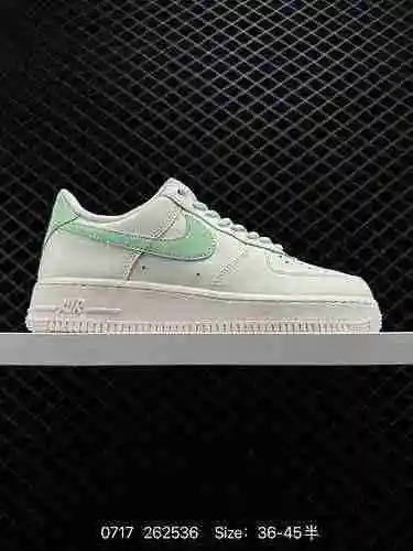 8 Nike Air Force Low&# x27; 7 zapatos de tabla casuales Air Force One de caña baja a juego con c