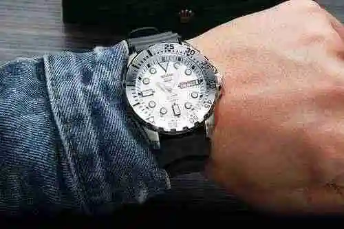 Reloj SEIKO para hombre combinado con movimiento mecánico original completamente automático Caja de 