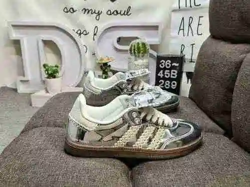 289DWales Bonner X Adidas Samba Co-branding retro sneakers Simple color matching this year's hot liq