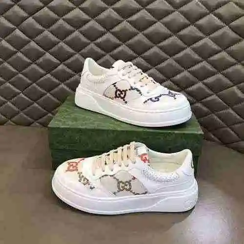 Código de pareja GUCCI: 0328B60 Talla: Mujer 35-40 Hombre 38-44 (personalizado para 45)