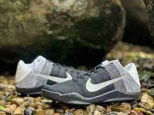 Zapato de baloncesto Nike Kobe 11 Elite Low Last Emperor Professional Combat: 822675-105