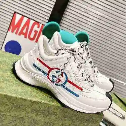 Código de pareja GUCCI: 0811D60 Talla: 35-44. (45 personalizados sin devolución ni cambio)