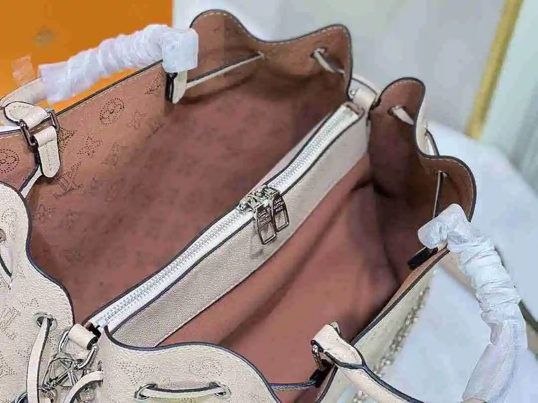 GH002350 (10).webp