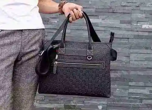 Maletín para hombre GUCCl Gucci hecho de material de lona importado, bolsa de regalo con entrega de 