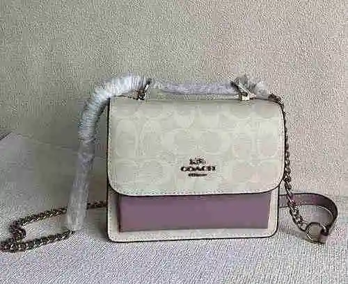 El bolso cruzado está hecho de piel de vaca original importada, con una bolsa de regalo de entrega d