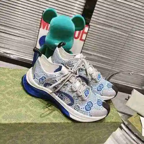 Código de pareja GUCCI: 0811D40 Talla: 35-44. (45 personalizados sin devolución ni cambio)