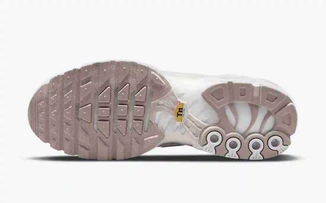 Nike-Air-Max-Plus-DM2362-101-Release-Date-4.webp