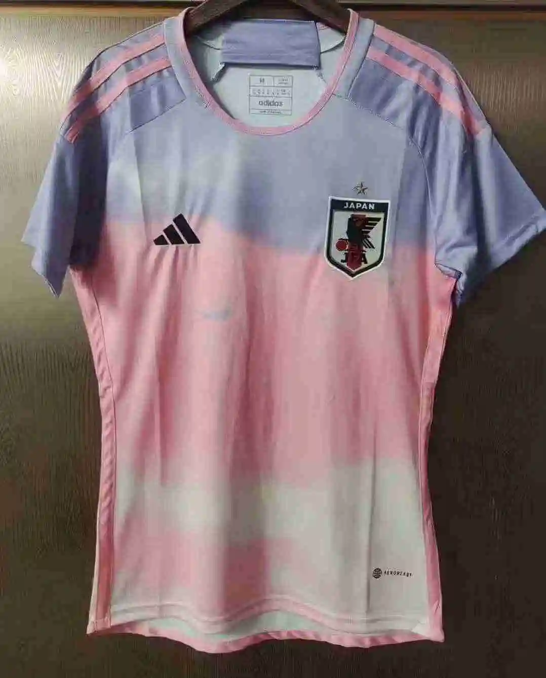 日本客场女装.webp