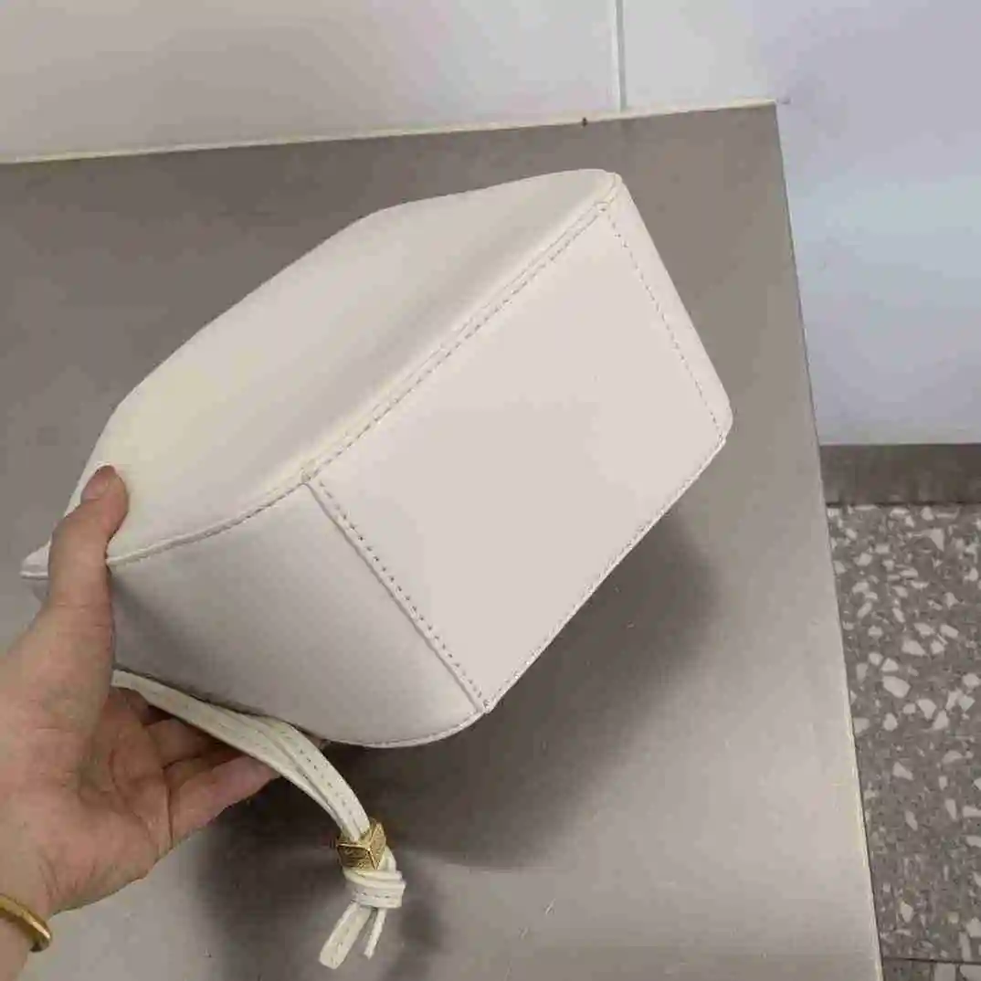 FE001950 (7).webp