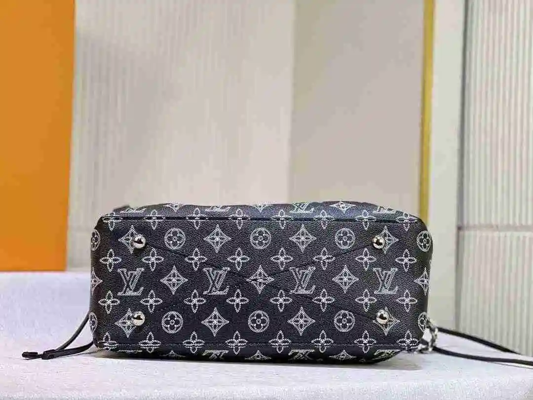 GH002350 (3).webp