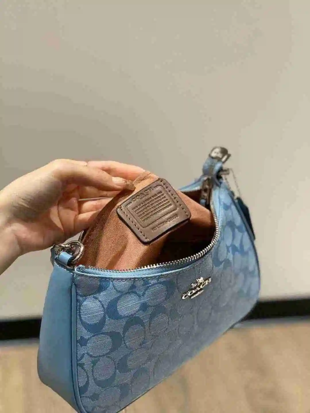 SF002050 (2).webp