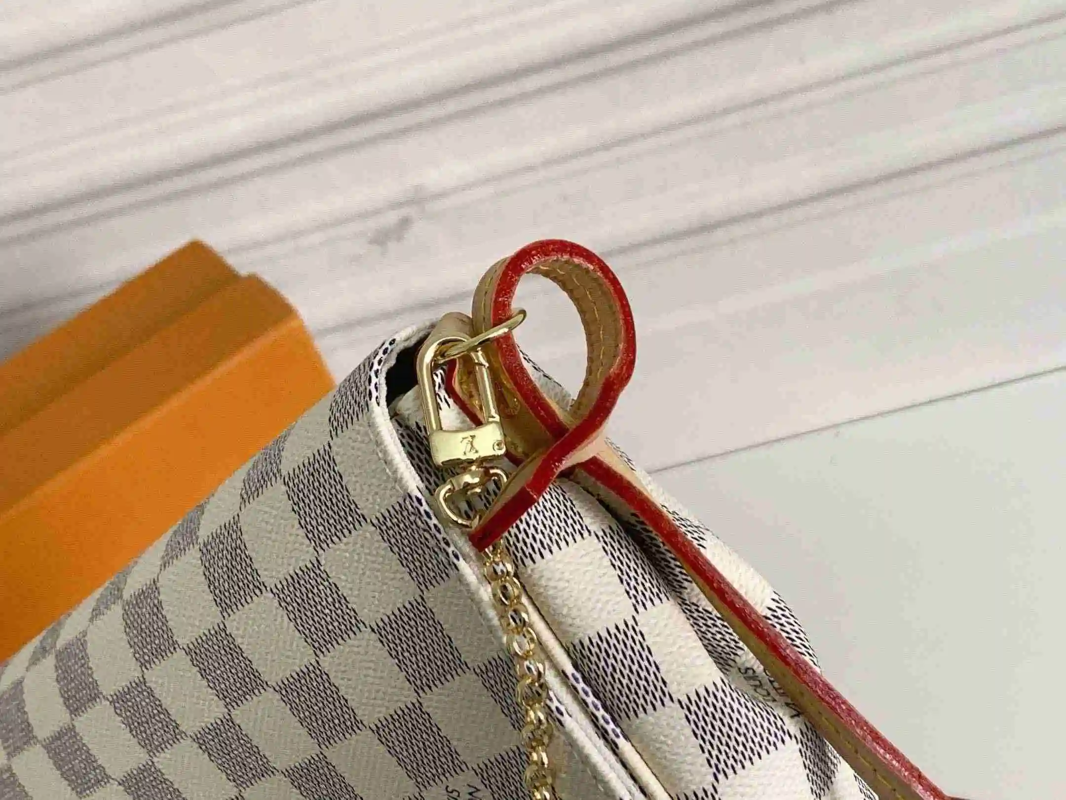FV001550 (3).webp