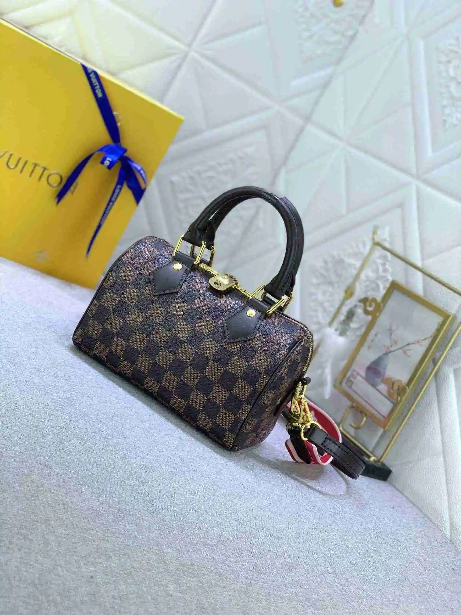 DS001950 (4).webp