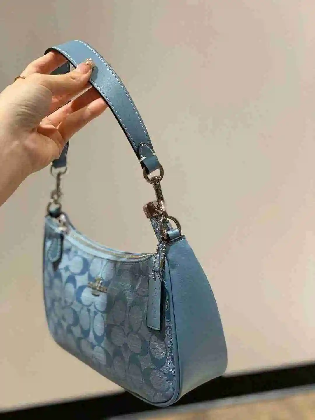 SF002050 (4).webp