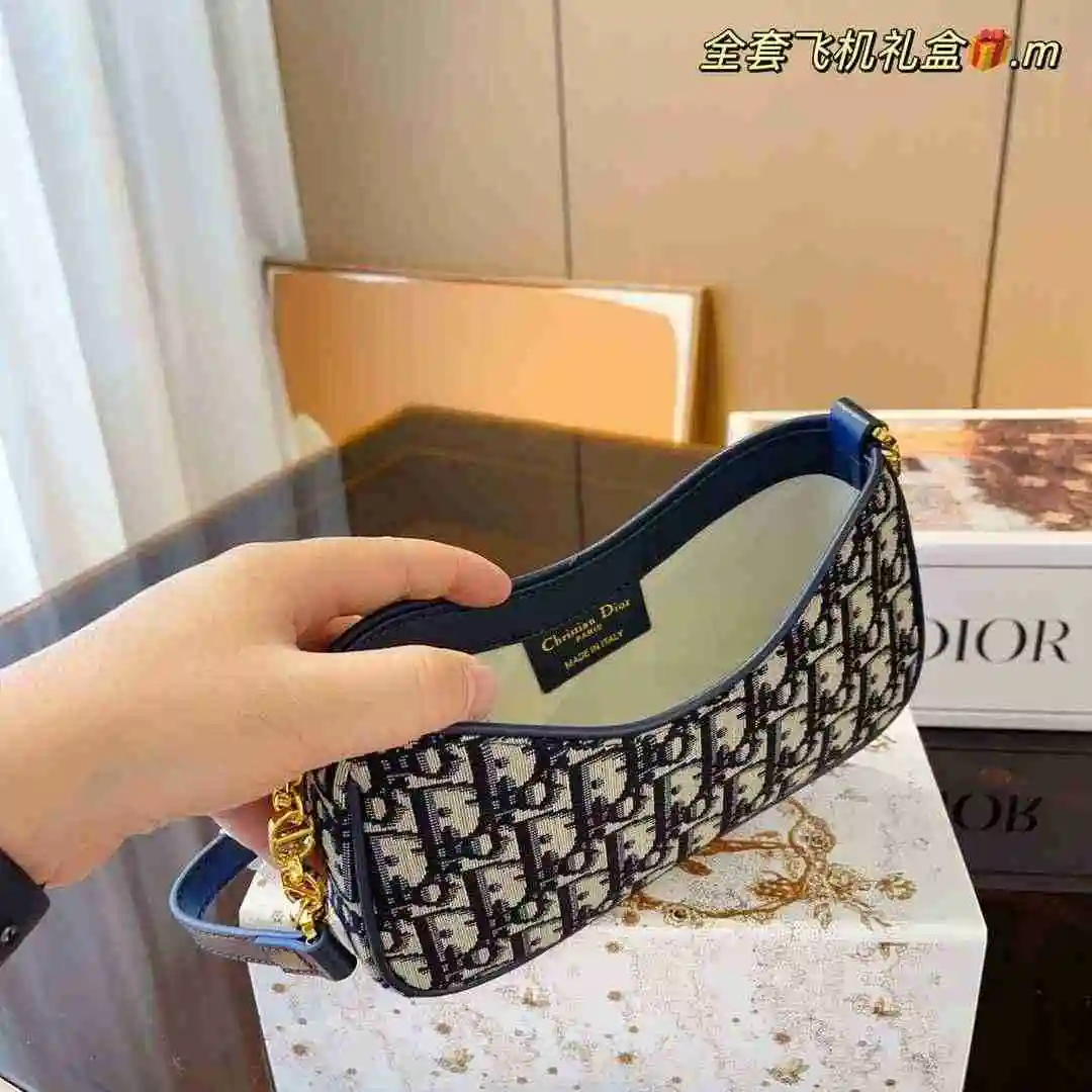 IK001950 (2).webp