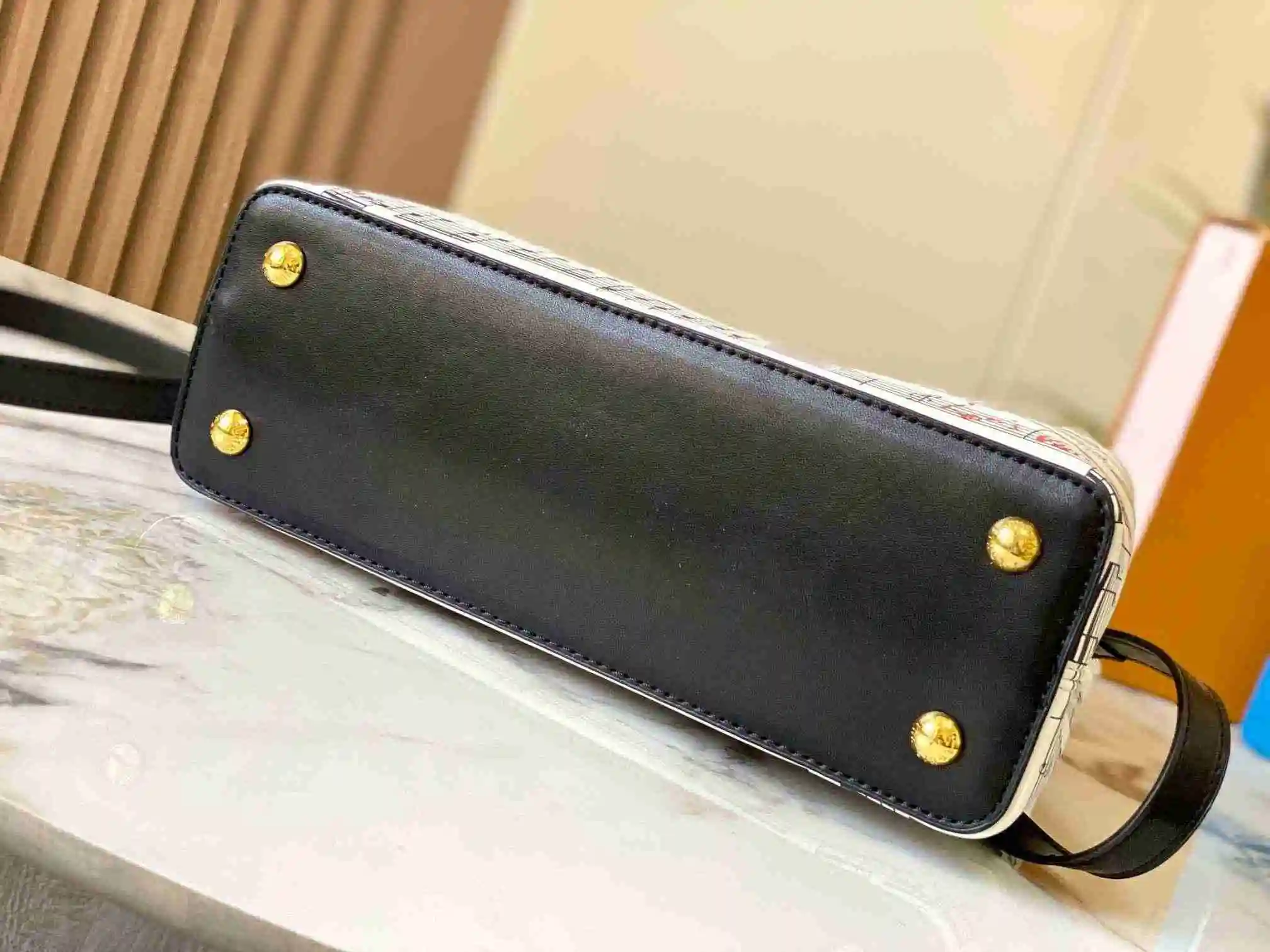 JU002750 (3).webp
