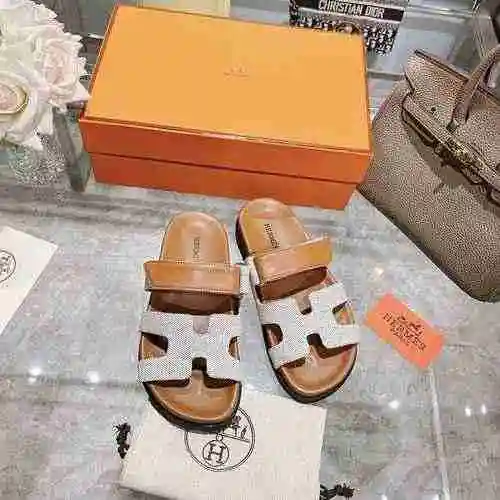 Hermes Código Pareja: 0808C00 Talla: Mujer 35-39 (Mujer 40 Personalizado) Hombre 39-44