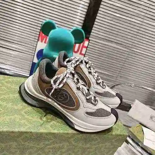 Código de pareja GUCCI: 0811D60 Talla: 35-44. (45 personalizados sin devolución ni cambio)