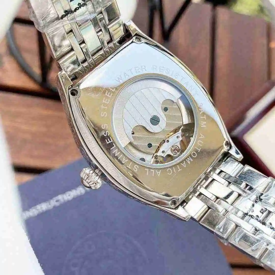 KK05950 (8).webp