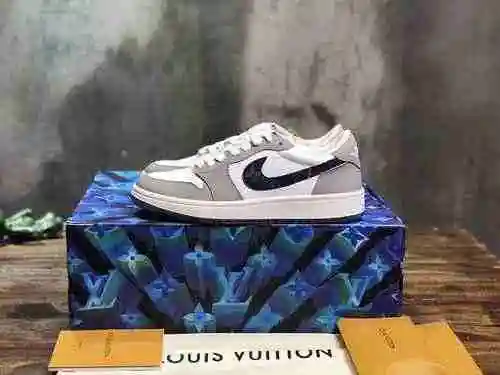 Marca LV Co * Código de calzado para hombre: 0328B60 Tamaño: 38-45 (45 se puede personalizar)