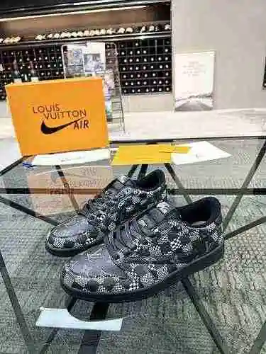 Marca LV Co * Código de calzado para hombre: 0328B60 Tamaño: 38-45 (45 se puede personalizar)