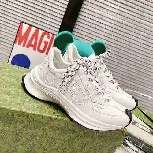 Código de pareja GUCCI: 0811D60 Talla: 35-44. (45 personalizados sin devolución ni cambio)