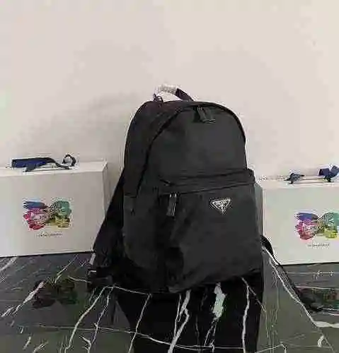 PRADA Mochila Prada para hombre hecha de material de lona importado, bolsa de regalo con entrega de 