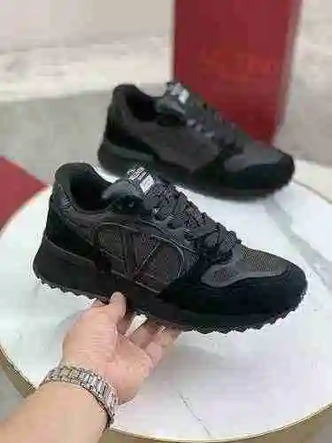 Código de pareja Valentino: 0809C90 Talla: talla 35-39 de mujer (se puede personalizar la talla 40 d