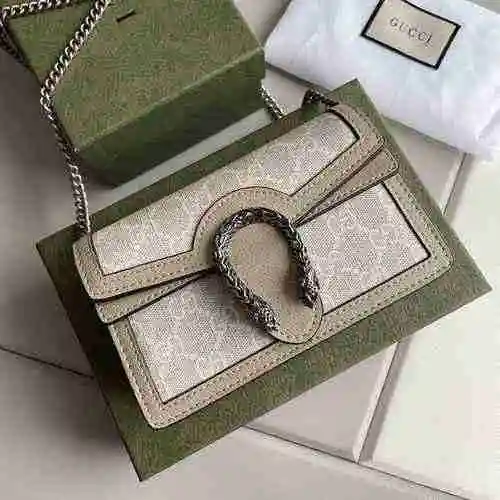 El bolso cruzado está hecho de material de lona importado, con una bolsa de regalo de entrega de alt
