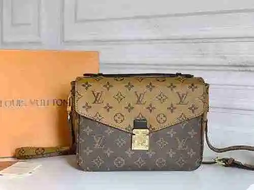 El bolso cruzado está hecho de material de lona importado, con una bolsa de regalo de entrega de alt