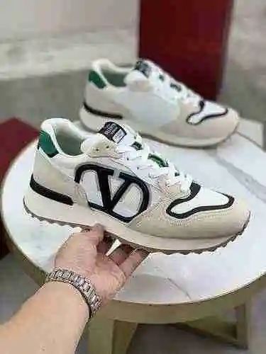 Código de pareja Valentino: 0809C90 Talla: talla 35-39 de mujer (se puede personalizar la talla 40 d