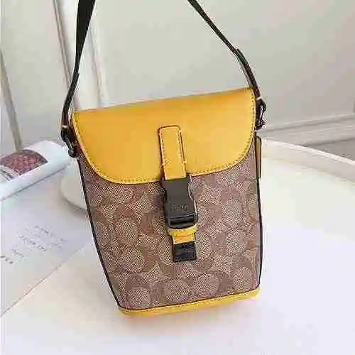 La exclusiva bolsa para teléfono móvil para hombres adopta una bolsa de regalo de entrega de alta ca