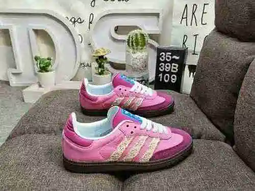 109DWales Bonner X Adidas Samba co branded retro sports board shoes with simple color matching, this