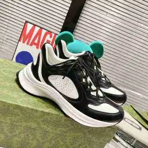 Código de pareja GUCCI: 0811D60 Talla: 35-44. (45 personalizados sin devolución ni cambio)