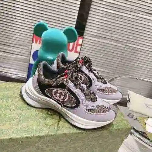 Código de pareja GUCCI: 0811D60 Talla: 35-44. (45 personalizados sin devolución ni cambio)
