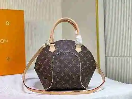 El bolso está hecho de material de lona importado, con una bolsa de regalo de entrega de alta calida