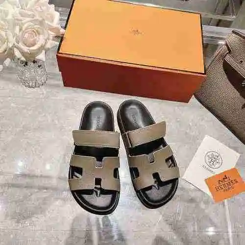 Hermes Código Pareja: 0808C00 Talla: Mujer 35-39 (Mujer 40 Personalizado) Hombre 39-44